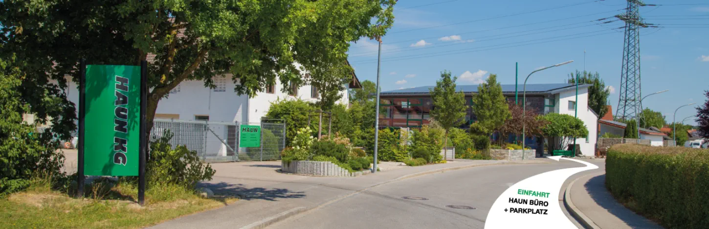 Einfahrt HAUN Büro und Parkplatz - Mühlbachstraße Münchnerau