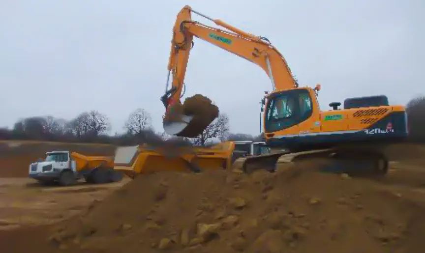 HAUN Baugrubenaushub - Foto © UP - www.peppUP.de